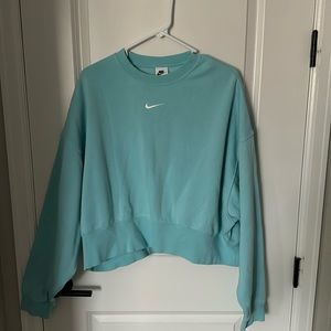 Crop nike crew neck